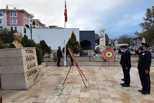 İlçemizde 10 Kasım Mustafa Kemal Atatürk'ü Anma Programı Gerçekleştirildi.